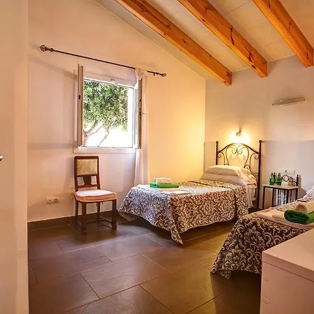 Serena 4 Bedroom Villa, Cala'n Forcat