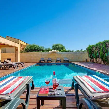 Serena 4 Bedroom Villa, Cala'n Forcat
